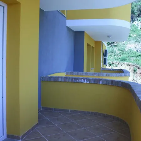 Nando Palace